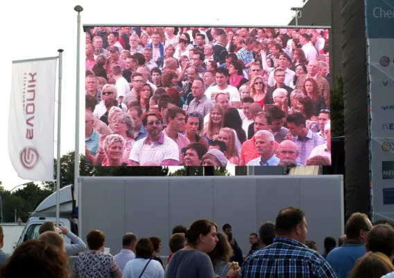 Bild: Neue LED – Videowandtrucks und -trailer von Rent Event Tec GmbH
