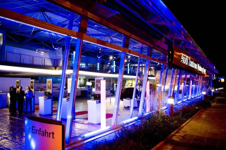 PLANSTAND inszeniert die „Neue Intelligenz“ Bild: PLANSTAND inszeniert die „Neue Intelligenz“