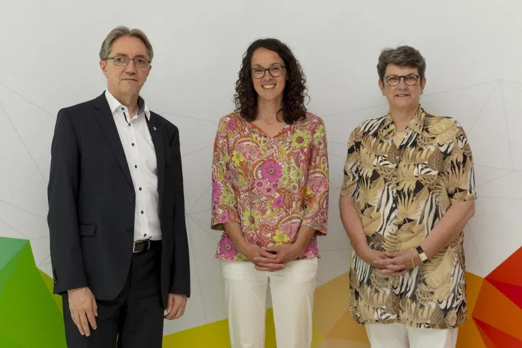 Bild: Hessens Wissenschaftsministerin überzeugt sich von Cybersicherheit made in Darmstadt