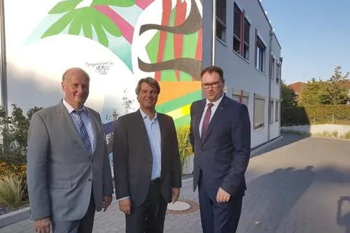 Bild: Mehr Platz, neue Technik & Co.: Service-Bund feiert neues Verwaltungsgebäude