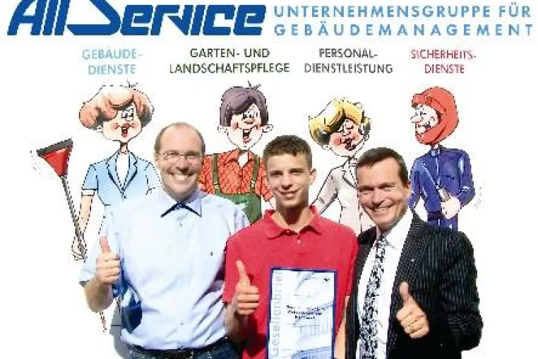 Bild: Oliver Summer von All Service Gebäudedienste GmbH ist Landessieger bei der Hessischen Gesellenprüfung 2009