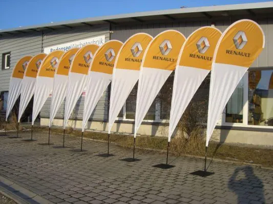 Beachflags und mobile Eventfahnen bei EVOLUTION Bild: Beachflags und mobile Eventfahnen bei EVOLUTION