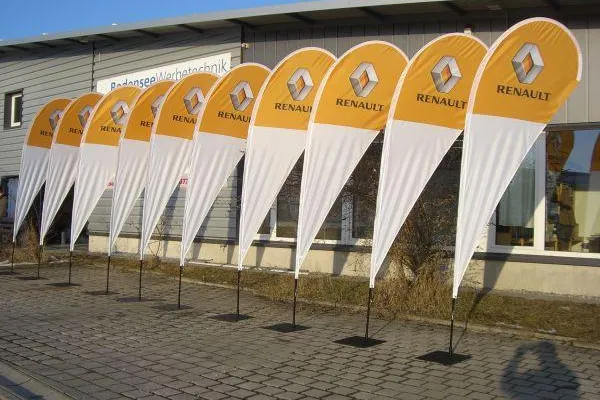 Beachflags und mobile Eventfahnen bei EVOLUTION Bild: Beachflags und mobile Eventfahnen bei EVOLUTION