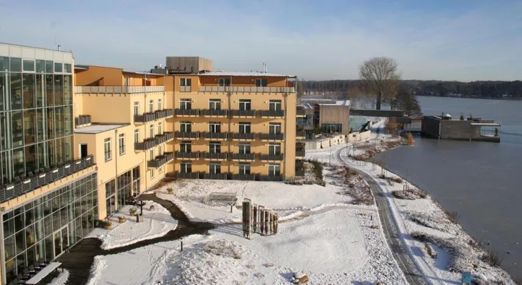 Bild: Mit Eiswasser & Glühwein den Neujahrs-Kater im Resort Mark Brandenburg vertreiben