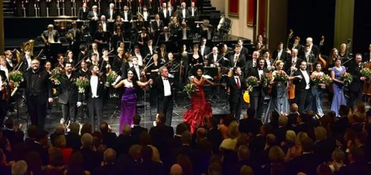 Bild: Ein Fest der großen Stimmen 7. Festliche Operngala für die Deutsche AIDS-Stiftung in Düsseldorf