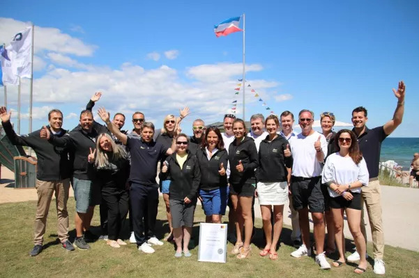 Bild: Geschafft und überaus happy! 30 Zahnmediziner sind zertifizierte "Team-Zahnärzte der Sportmedizin"