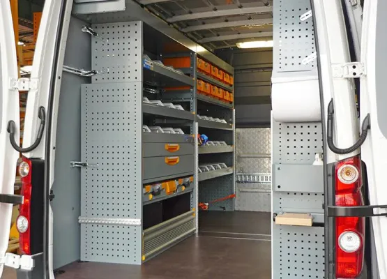 Bild: Ein Fahrzeugeinrichtungsbeispiel von StoreVan im Detail.