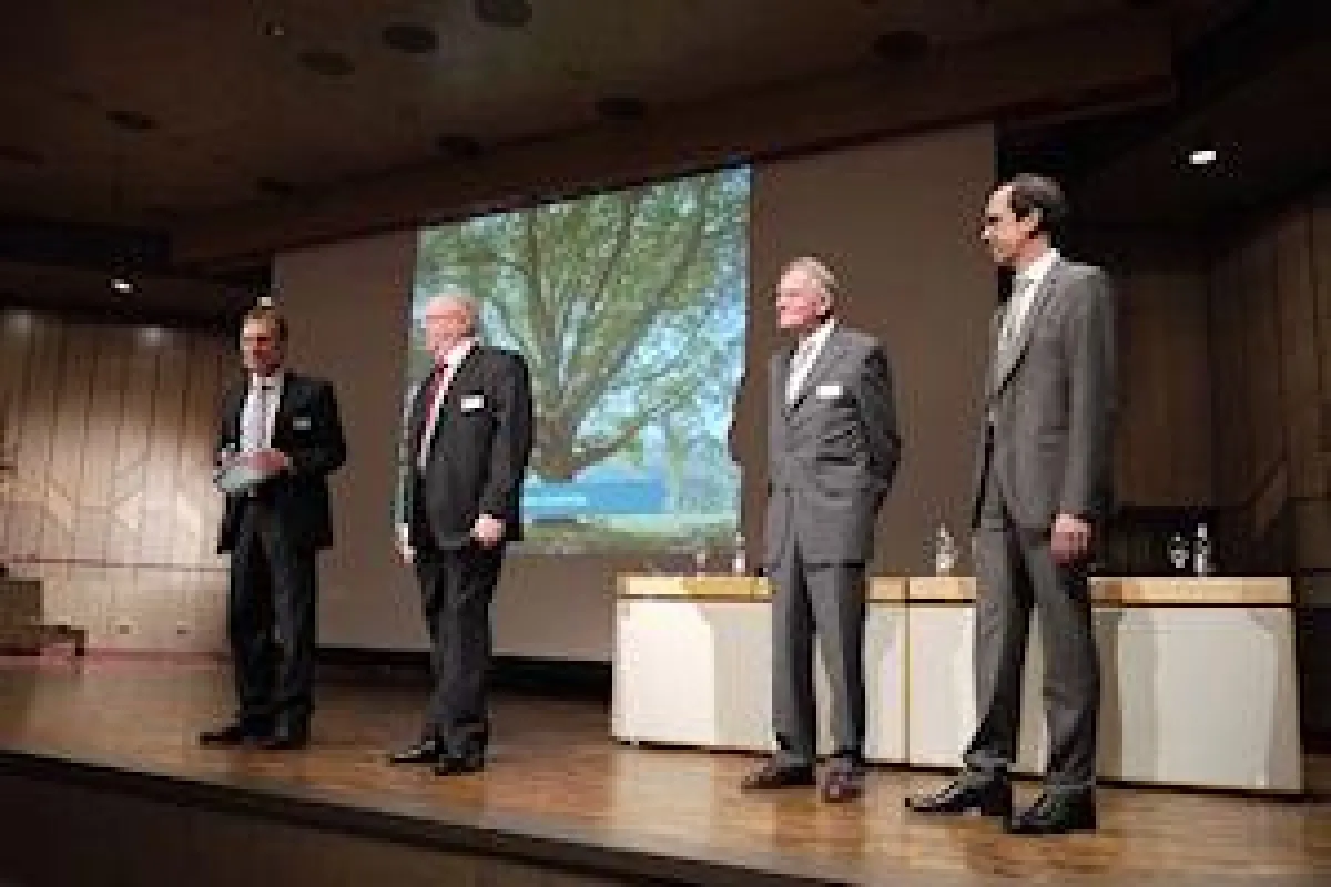 Eröffnungsvortrag: Vlnr. Werner Strub (CEO), Peter Forscht (COO), Wolfgang Dannemann, Peter Walser (CTO)