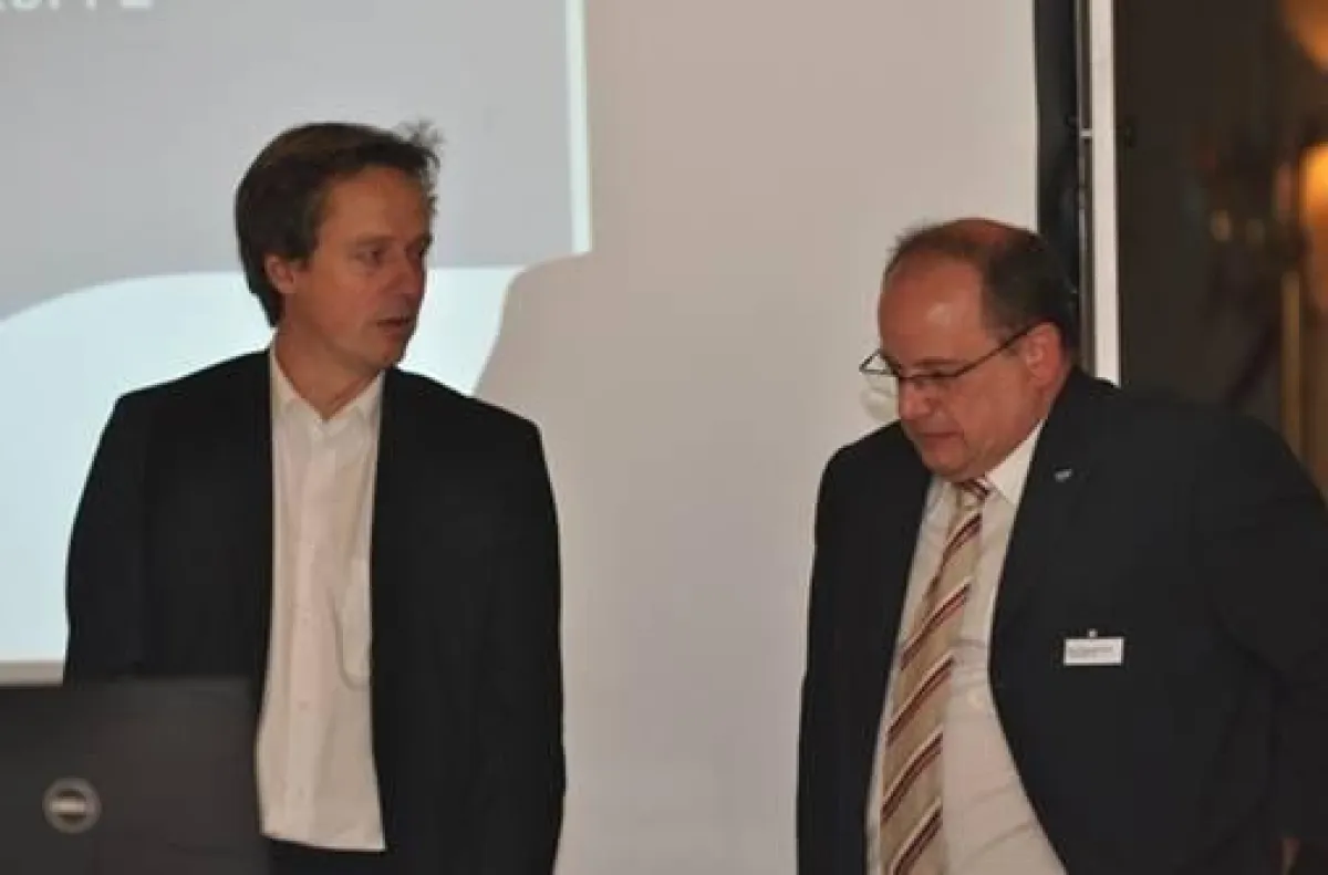 Stefan Hemmers (enobis GmbH) und Harald Hügelsberger (Teufelberger Gruppe)