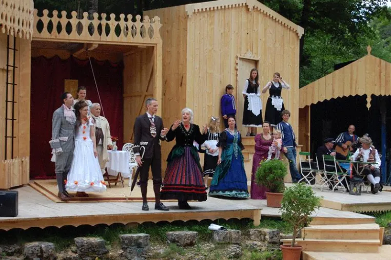 Bild: Lügenbaron sucht Liebschaft - Premiere Naturtheater Hayingen