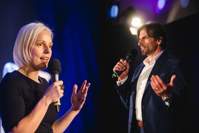 Bild: Speaker-Paar holt Weltrekord an den Bodensee