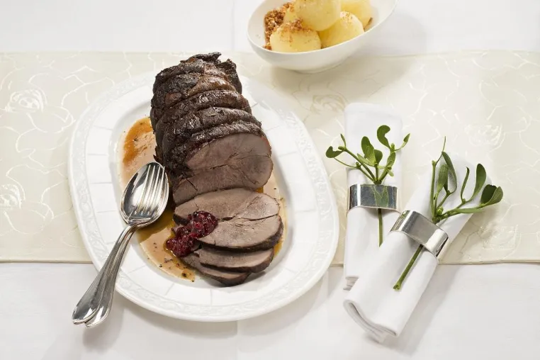 Bild: Festlicher Genuss weltweit: Kulinarische Bräuche an Weihnachten - Neue Rezeptideen für die Festtage
