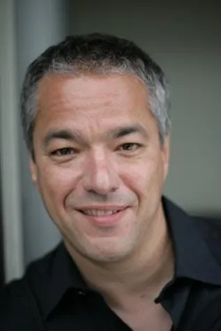 Bild: Charles Rettinghaus liest "Felipolis" von Bestseller Autor Akif Pirinçci, in Berlin