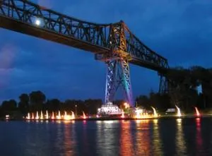 ConventGarten Rendsburg: Lichter-Menü und Feuerzauber zur NOK-Romantika Bild: ConventGarten Rendsburg: Lichter-Menü und Feuerzauber zur NOK-Romantika