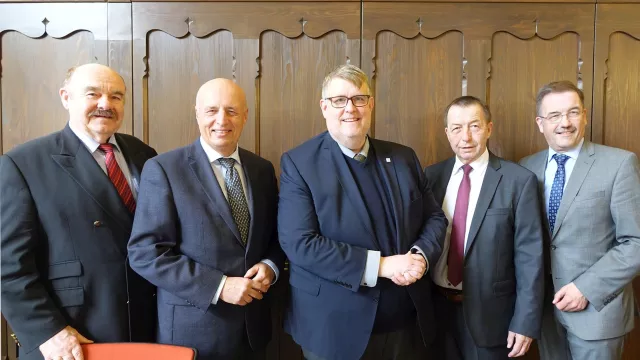 Bild: Regionalmanagements Mittelhessen: Rainer Schwarz und Wolfram Dette folgen Kirsten Fründt und Klaus Repp