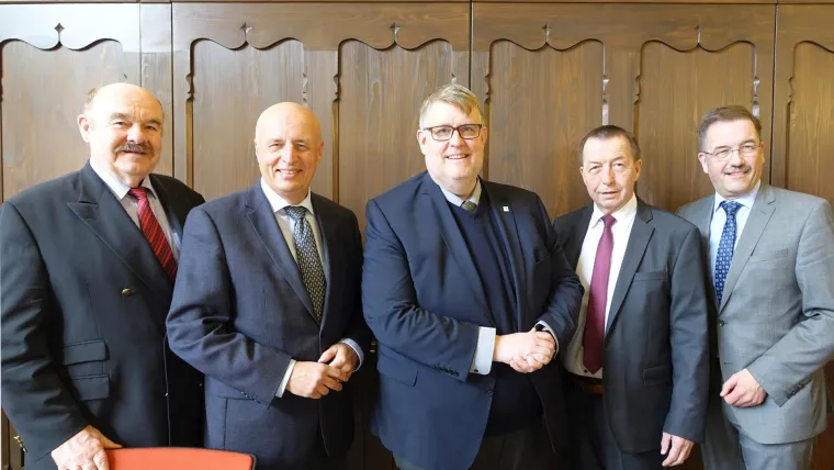 Bild: Regionalmanagements Mittelhessen: Rainer Schwarz und Wolfram Dette folgen Kirsten Fründt und Klaus Repp