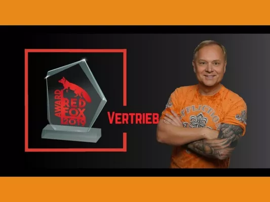 Bild: Uwe Rieder gewinnt den RED FOX AWARD in der Kategorie Vertrieb!