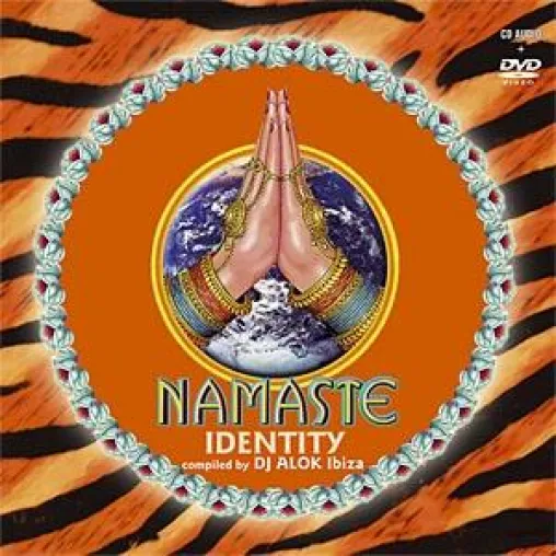 Bild: NAMASTE - Identity