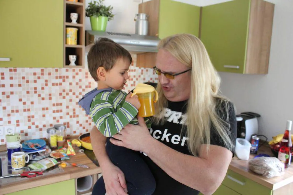 Der Rocker als Mutter