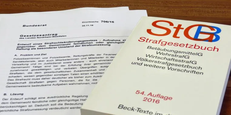 Bild: Bundesrat: NRW-Landesregierung stellt sich hinter Beschäftigte im Öffentlichen Dienst
