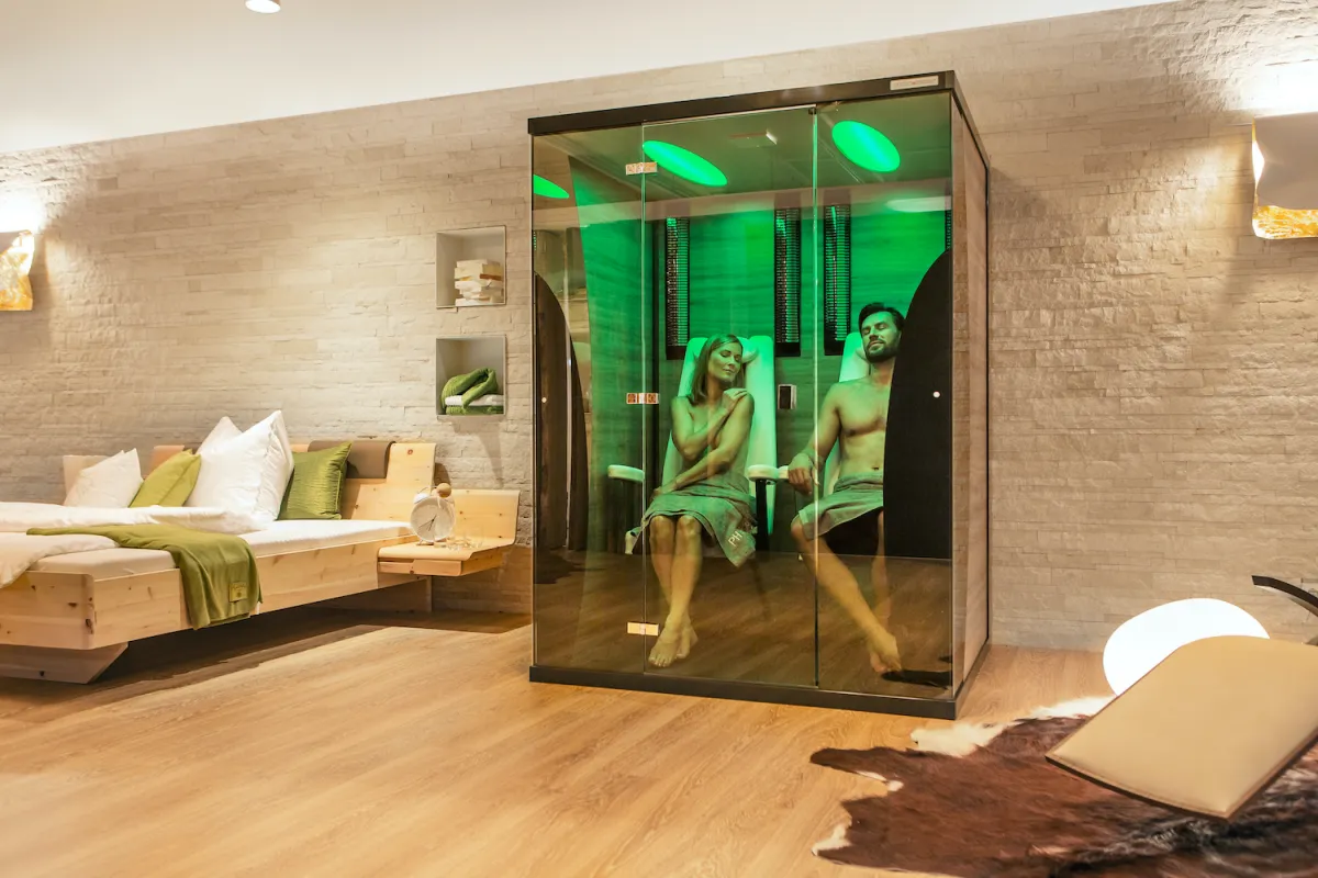 Infrarotkabine (© Gütegemeinschaft Saunabau)