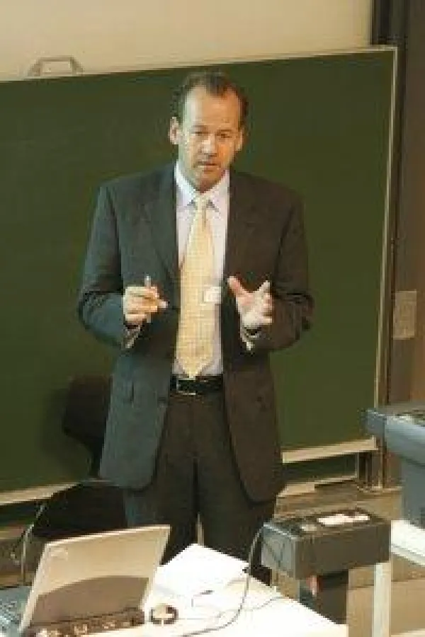 Dr. Johannes Coy beim 4. Internationalen Diätetik Kongress/Quelle: Fotograf Reiner Bausch