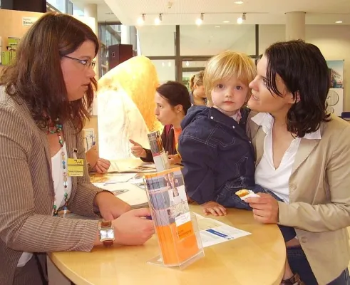 Bild: Rundum-Beratungstag des JobCenters Essen lockte über 1500 Mütter und Väter ins ComIn