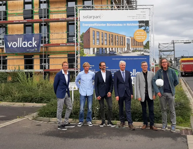 Neuer Standort für Solarparc: klimaneutraler Holzbau wächst in großen Schritten Bild: Neuer Standort für Solarparc: klimaneutraler Holzbau wächst in großen Schritten