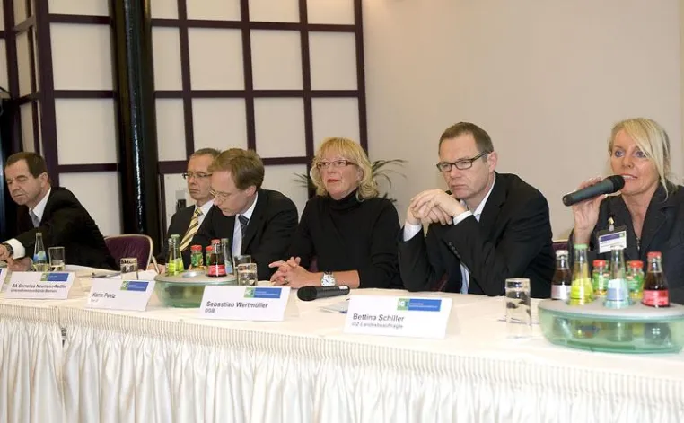 Votum für tarifliche Mindeststandards in der Zeitarbeit Bild: Votum für tarifliche Mindeststandards in der Zeitarbeit