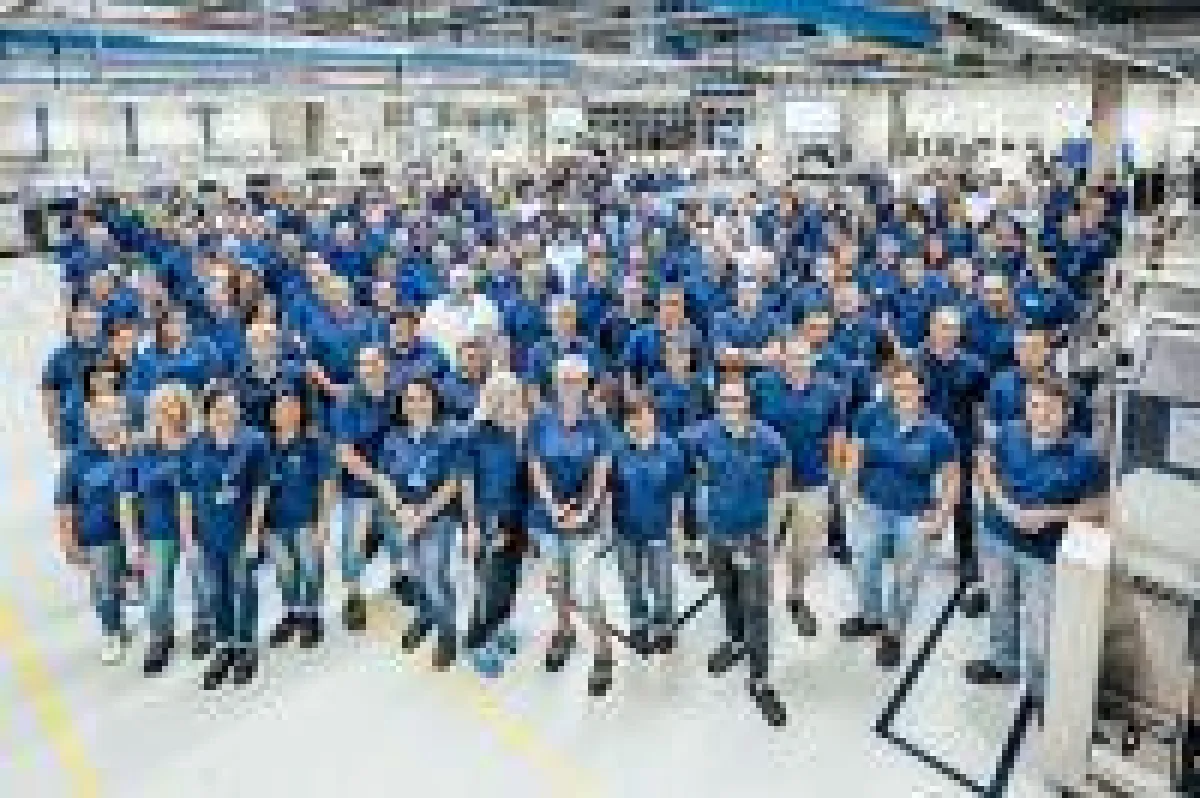 Weiter auf Wachstumskurs: Das Team von Hekatron Manufacturing