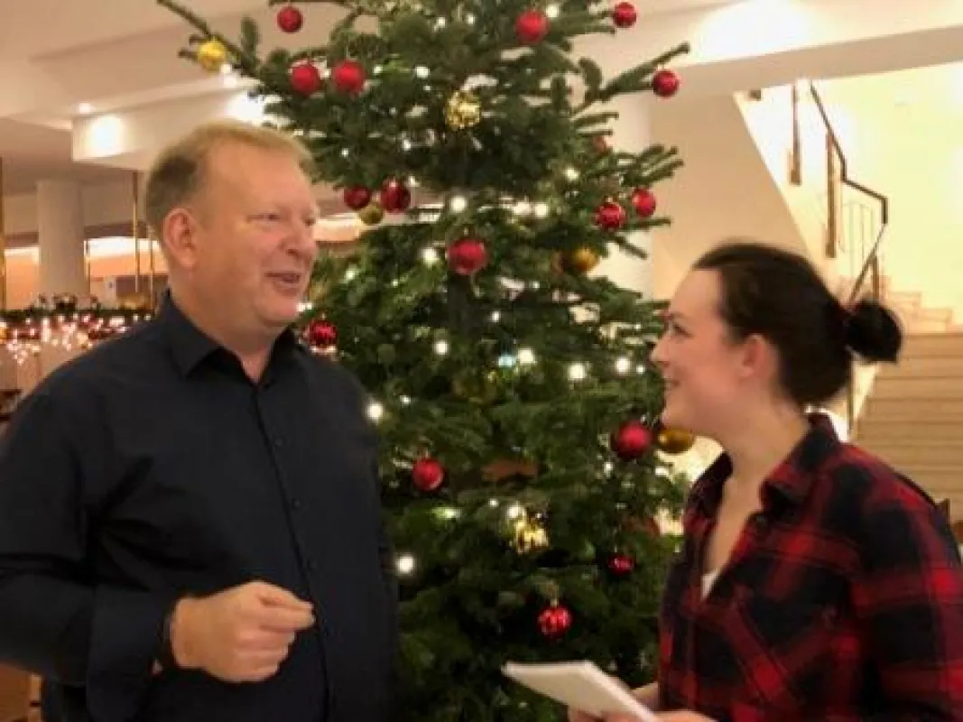 Im Interview lässt Nils Bohnes (links) zehn Jahre proAct Consulting Revue passieren