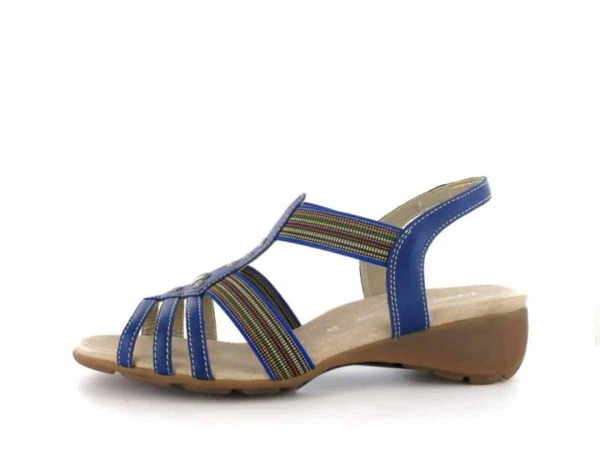 Winterdienst-Anbaugeräte – wer rechtzeitig bestellt, kann viel Geld sparen