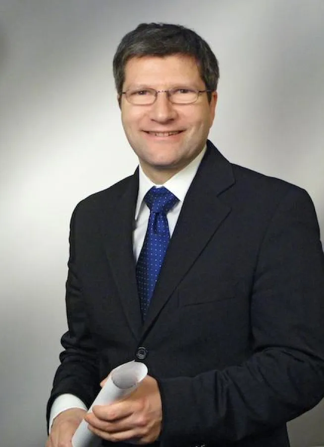 Stefan E. Renkert, Vorstand der der HSAG