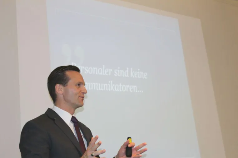 Bild: Zurückhaltung in Employer Branding und Personalmarketing aufgeben