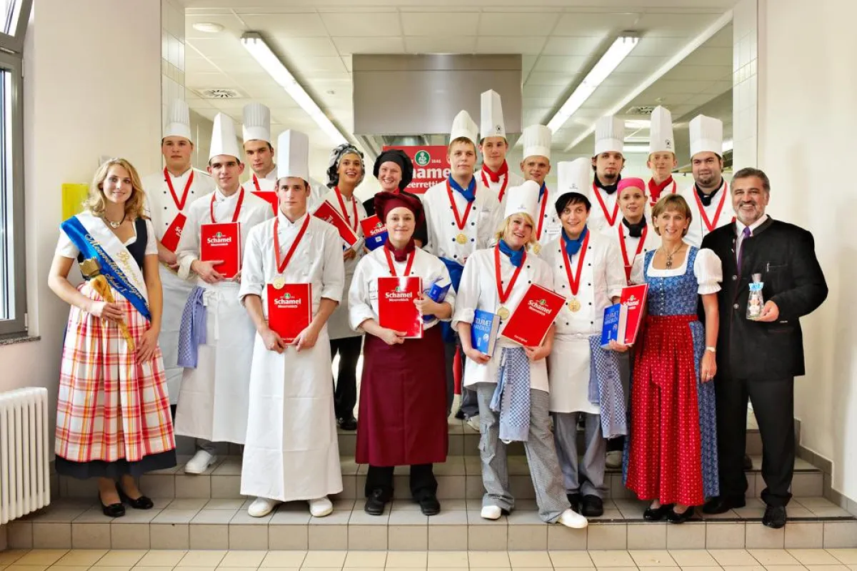 Ausgezeichnete Kochkünstler: Die Jungköche des Schamel Meerrettich-Kochwettbewerbs 