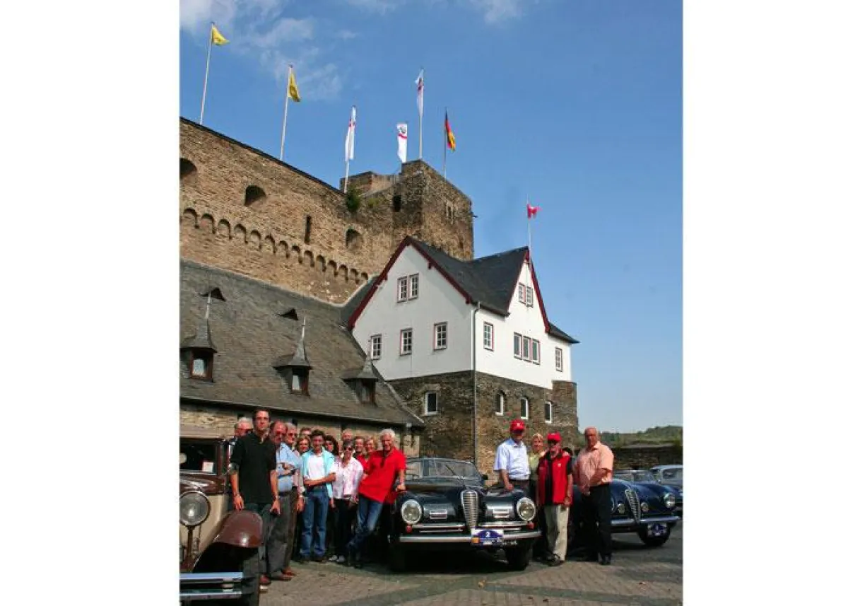 Inhaber Gerd Ripp begrüßt die Tour \