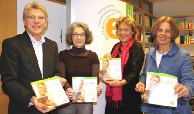 Bild: EEB präsentiert Jahresprogramm 2009 - Vom Kulturführerschein bis zum systematischen Fundraising