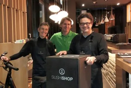 Sushi Shop liefert Ware mit e-Bikes von e-motion Bild: Sushi Shop liefert Ware mit e-Bikes von e-motion