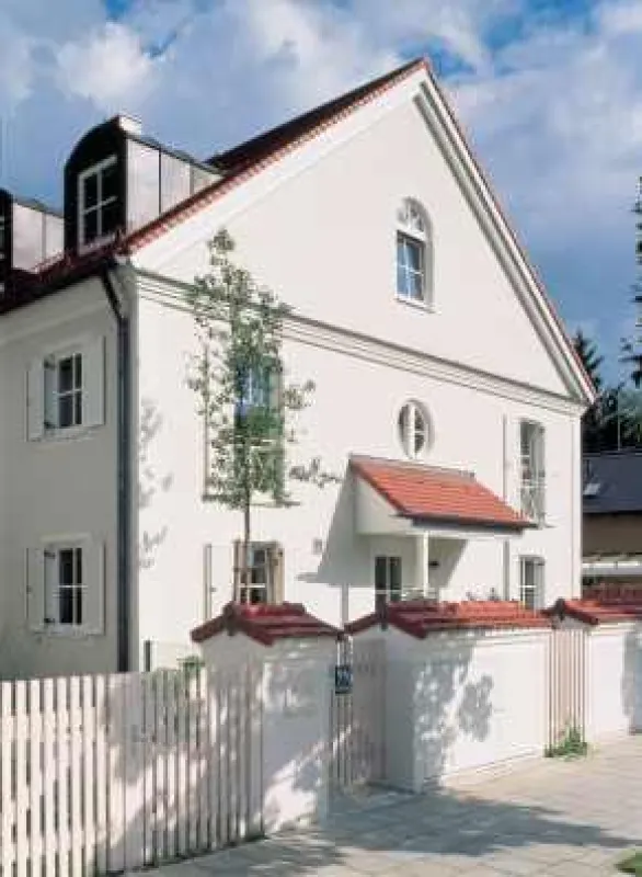 Dämmsysteme bieten auch für Stuckfassaden zahlreiche Gestaltungsmöglichkeiten.