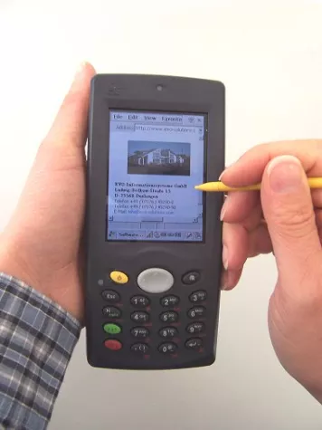 Bild: Funk-Auftragszeiterfassung mit PocketPC (PDA) und integriertem Barcodescanner