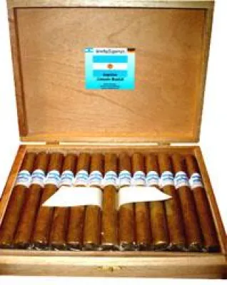 StarkeZigarren im argentinischen Fernsehen Bild: StarkeZigarren im argentinischen Fernsehen