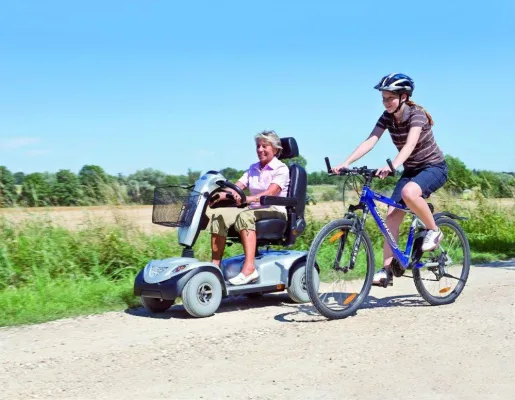 Bild: Elektromobile für Senioren von SANIMED mit 25jähriger Fachhandelserfahrung