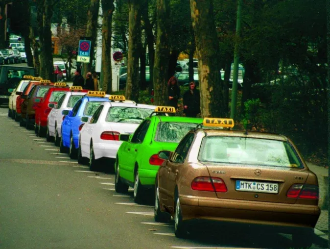 BZP hoch erfreut über die Stellungnahme der Bundesregierung pro einheitliche Taxifarbe Hell-Elfenbein Bild: BZP hoch erfreut über die Stellungnahme der Bundesregierung pro einheitliche Taxifarbe Hell-Elfenbein