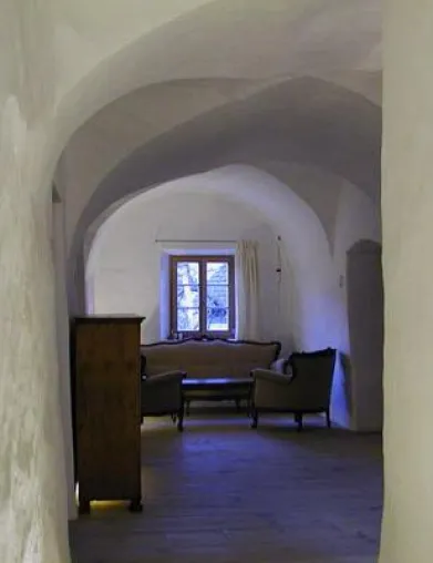 Osterspaziergang in Meran, Stille lauschen in Lichtenberg Bild: Osterspaziergang in Meran, Stille lauschen in Lichtenberg