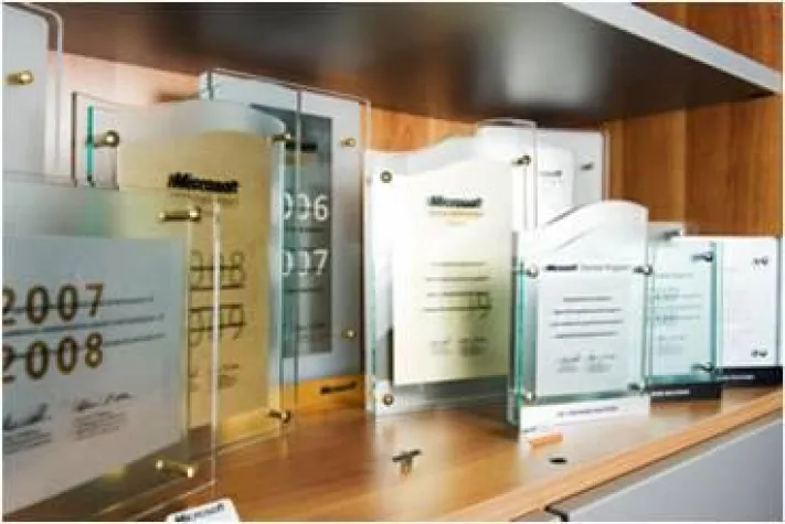 Bild: 3 WEITERE MAC MODULE VON MICROSOFT ZERTIFIZIERT