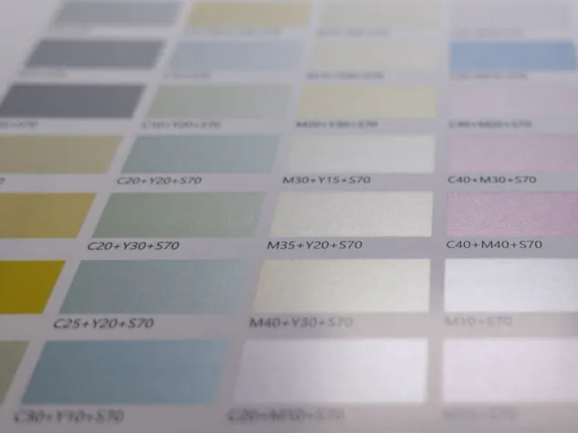 ENDLICH: Aufkleber mit Gold & Silber Druck ab Auflage 1 Bild: ENDLICH: Aufkleber mit Gold & Silber Druck ab Auflage 1