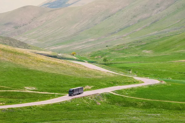 Bild: Auf dem Weg zum Erfolg: Übermaßtransporte nach Turkmenistan meistern
