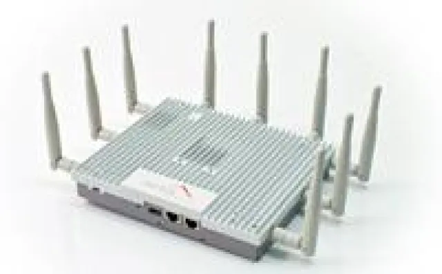 Neu bei sysob: Access Point AP400 von Meru Networks mit 802.11n Quad-Radio-Technologie Bild: Neu bei sysob: Access Point AP400 von Meru Networks mit 802.11n Quad-Radio-Technologie