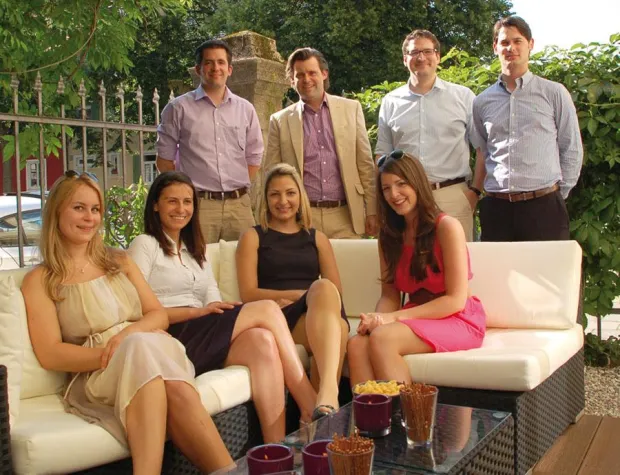 Alle Studenten und Azubis der Aigner Immobilien GmbH bestehen Abschlussprüfungen erfolgreich Bild: Alle Studenten und Azubis der Aigner Immobilien GmbH bestehen Abschlussprüfungen erfolgreich