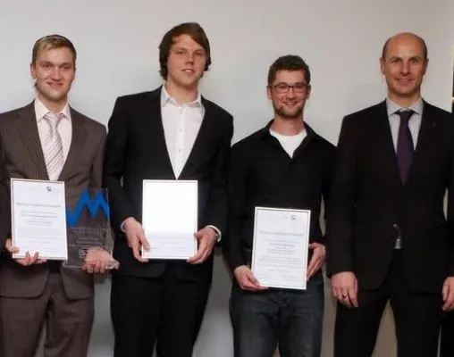 Bild: So jung und schon so geehrt: Würzburger Studenten gewinnen einen Preis nach dem anderen